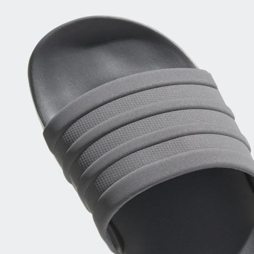 ADILETTE COMFORT SLIDES GREY THREE / GREY THREE / GREY THREE