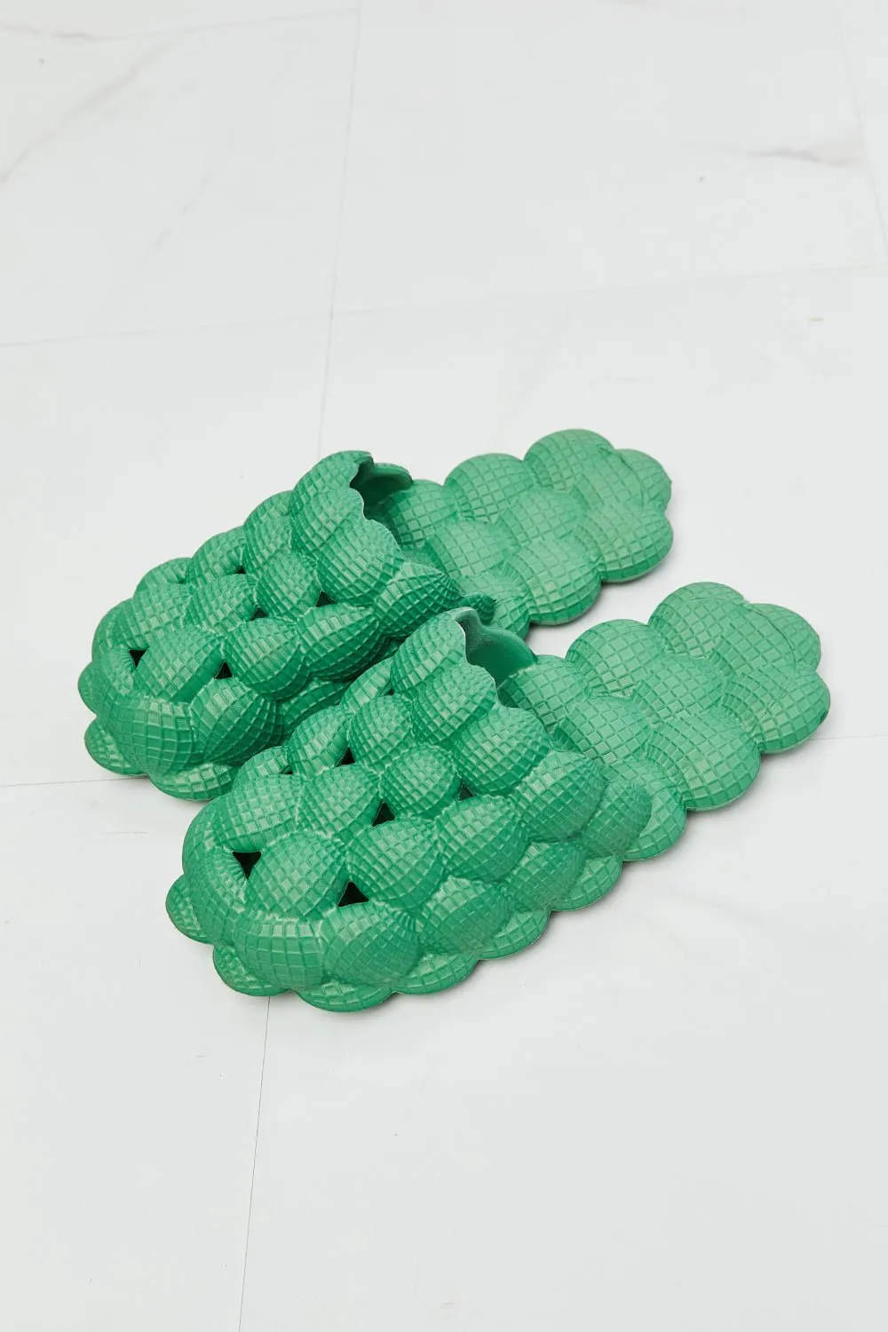 Bubble Slipper Slides in Green