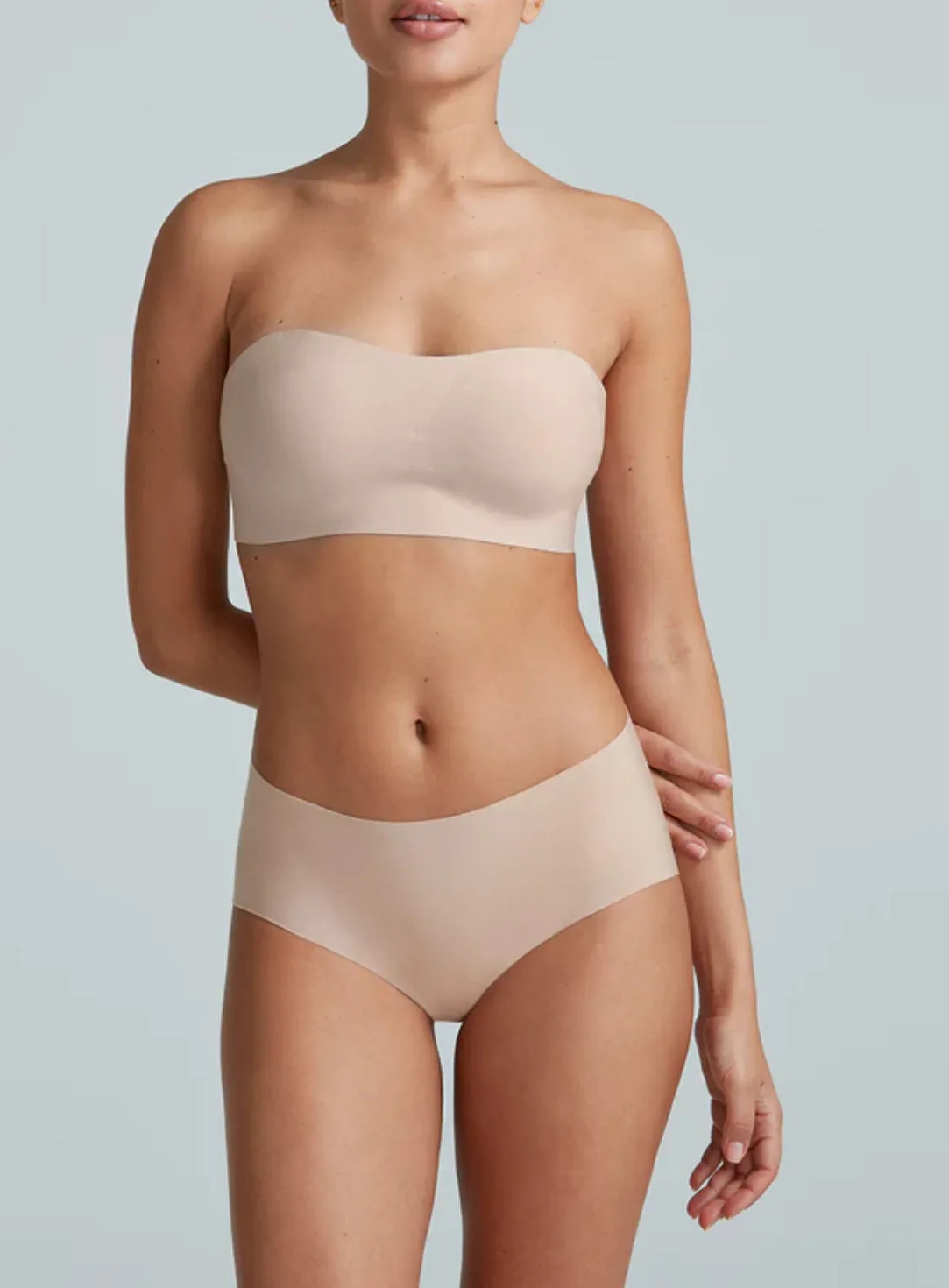 Commando Butter Soft Support Bralette In Beige